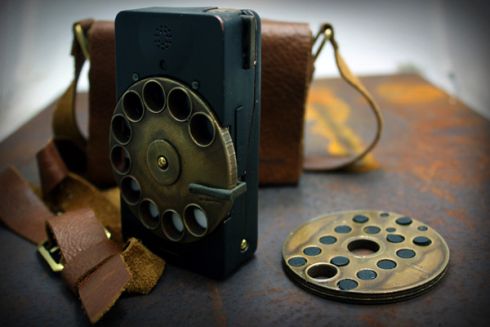 Rotary Mechanical Smartphone is a Steampunk Heaven for Fans