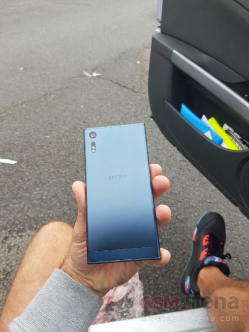 Sony Xperia F8331 leak hands on (3)