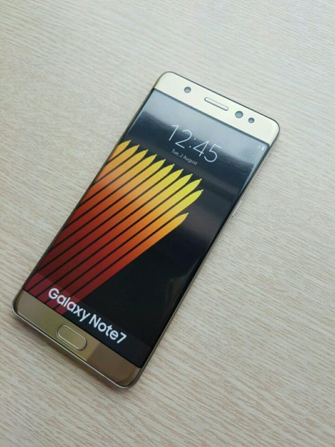 Samsung Galaxy Note 7 hands on gold august 2016  (1)