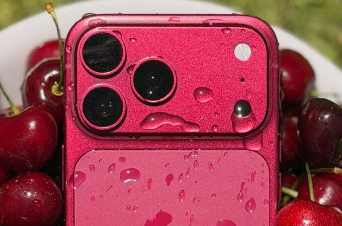 Dark Cherry Red iPhone 18 Pro (1)